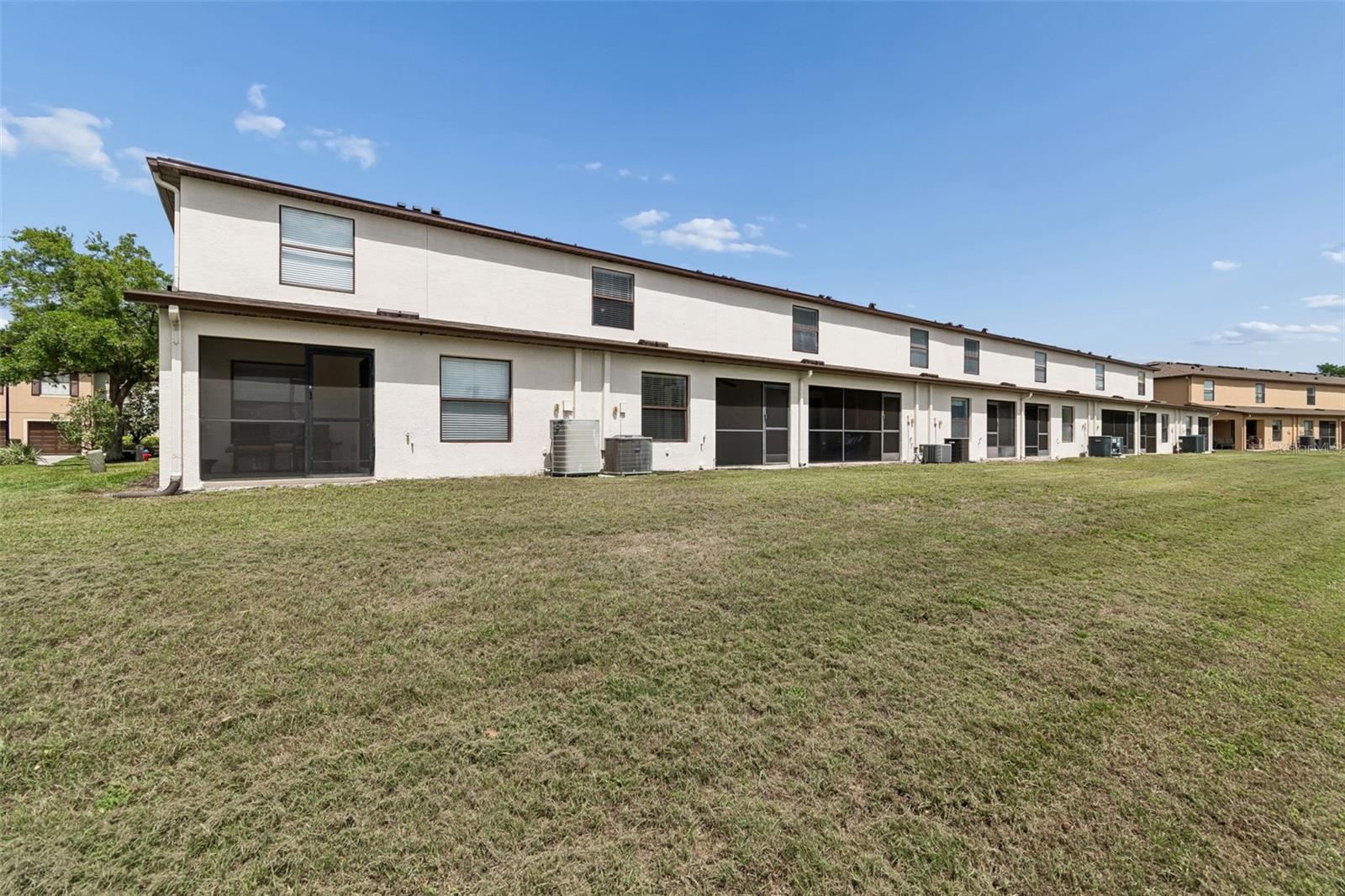 EDGEWATER AT LAKE BRANDON - Residential