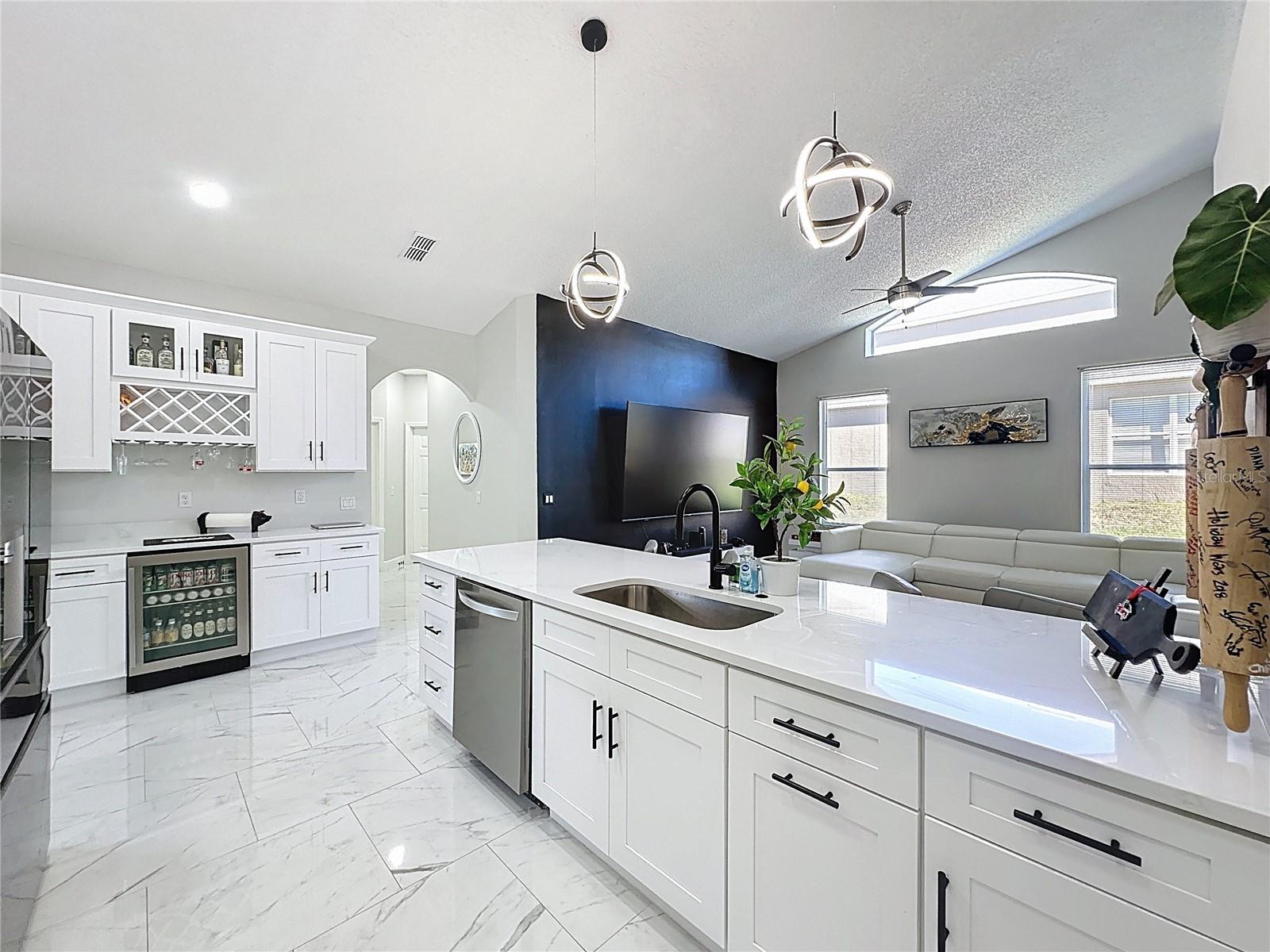 SOUTHERN DUNES ESTATES - Residential