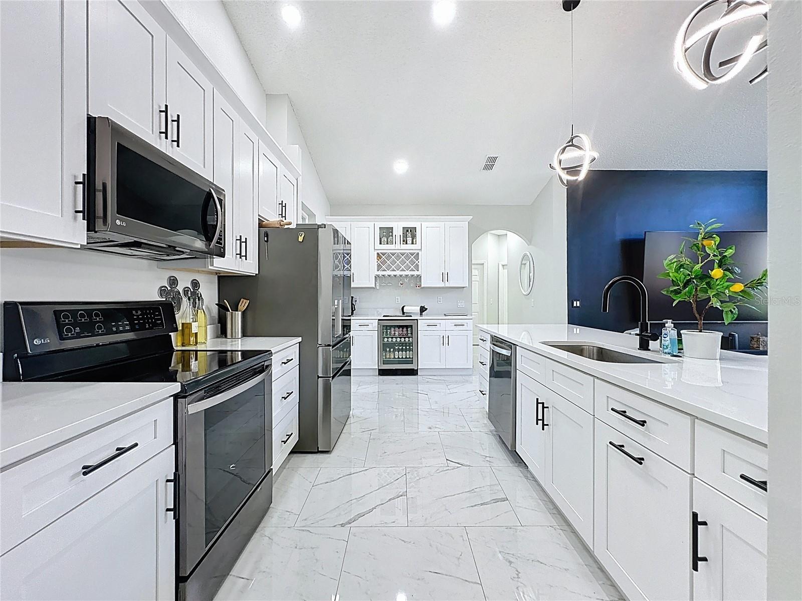 SOUTHERN DUNES ESTATES - Residential