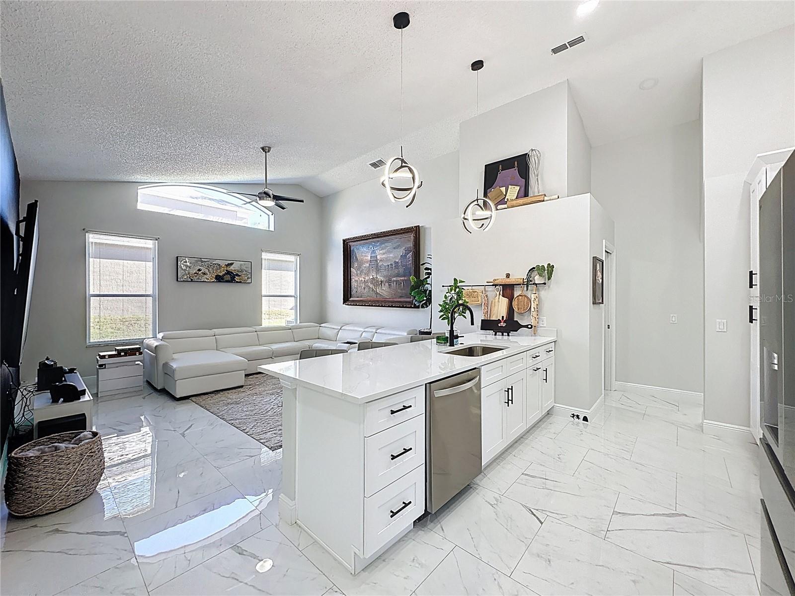 SOUTHERN DUNES ESTATES - Residential