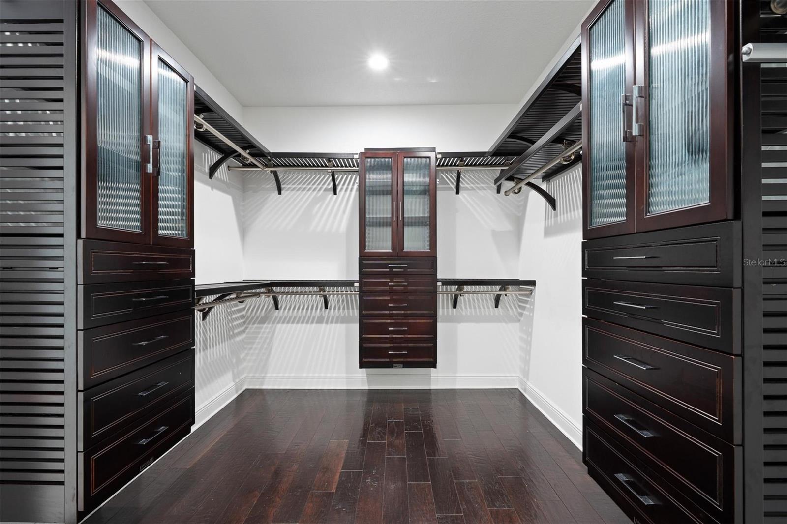 WINDSTONE - Residential