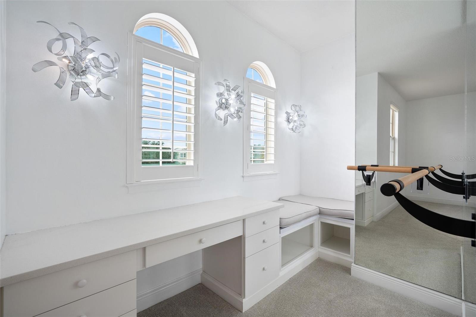 WINDSTONE - Residential