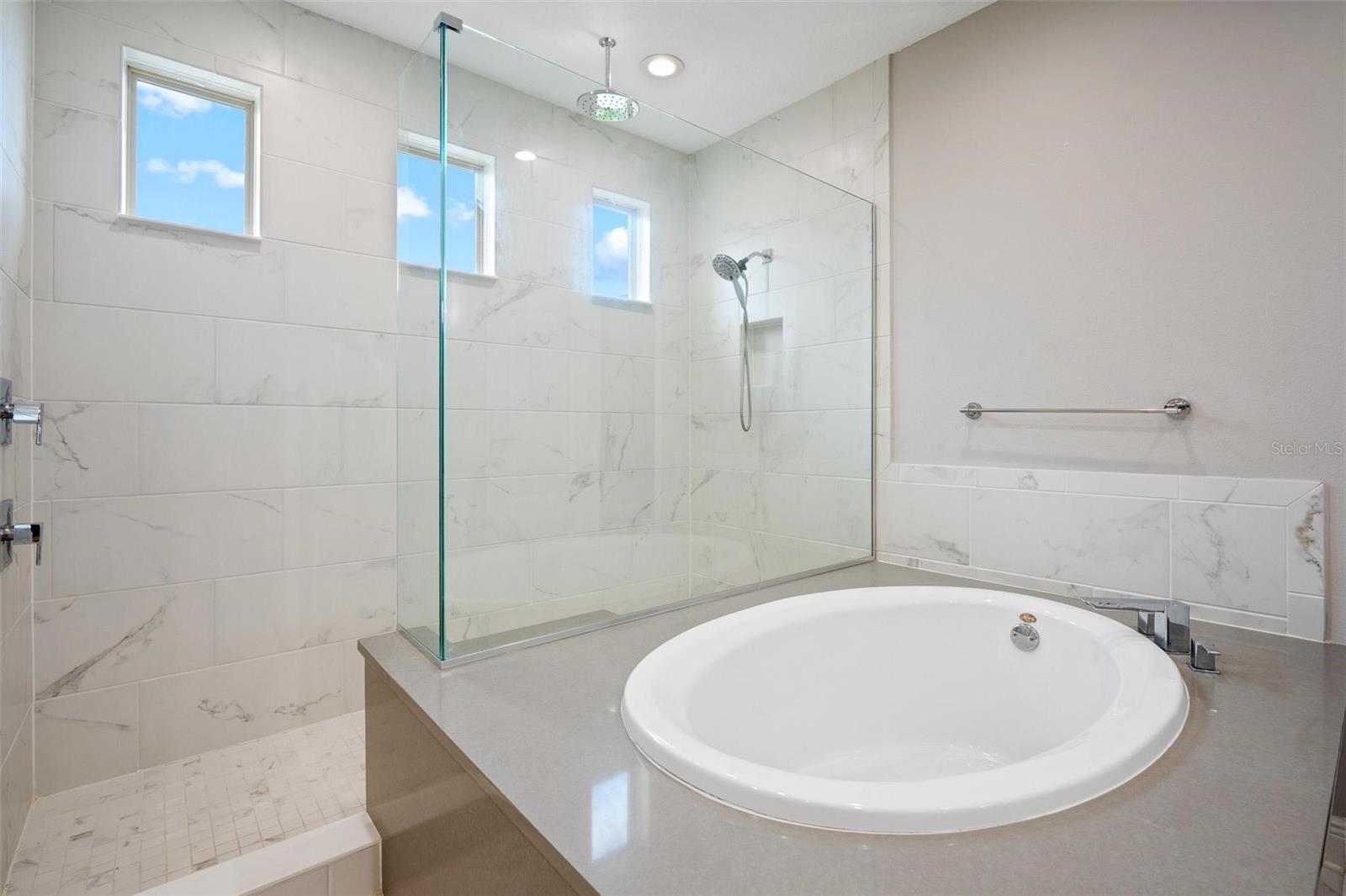 WINDSTONE - Residential