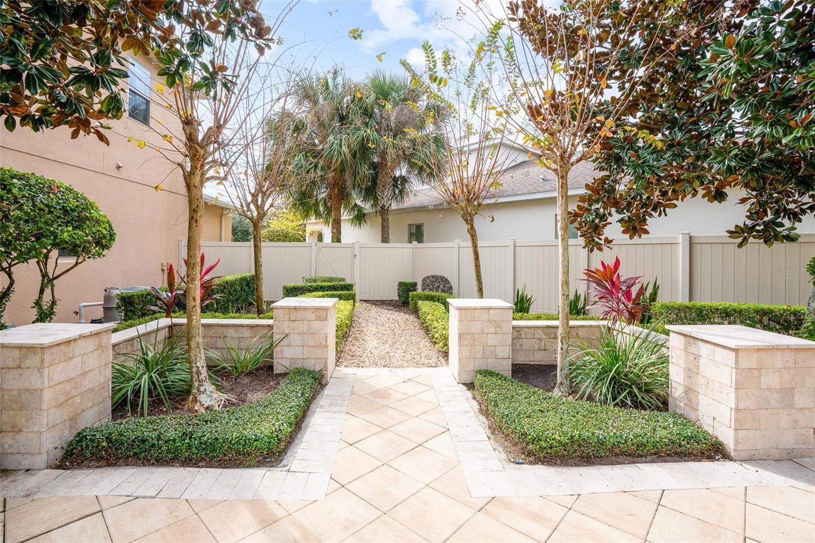 WINDSTONE - Residential