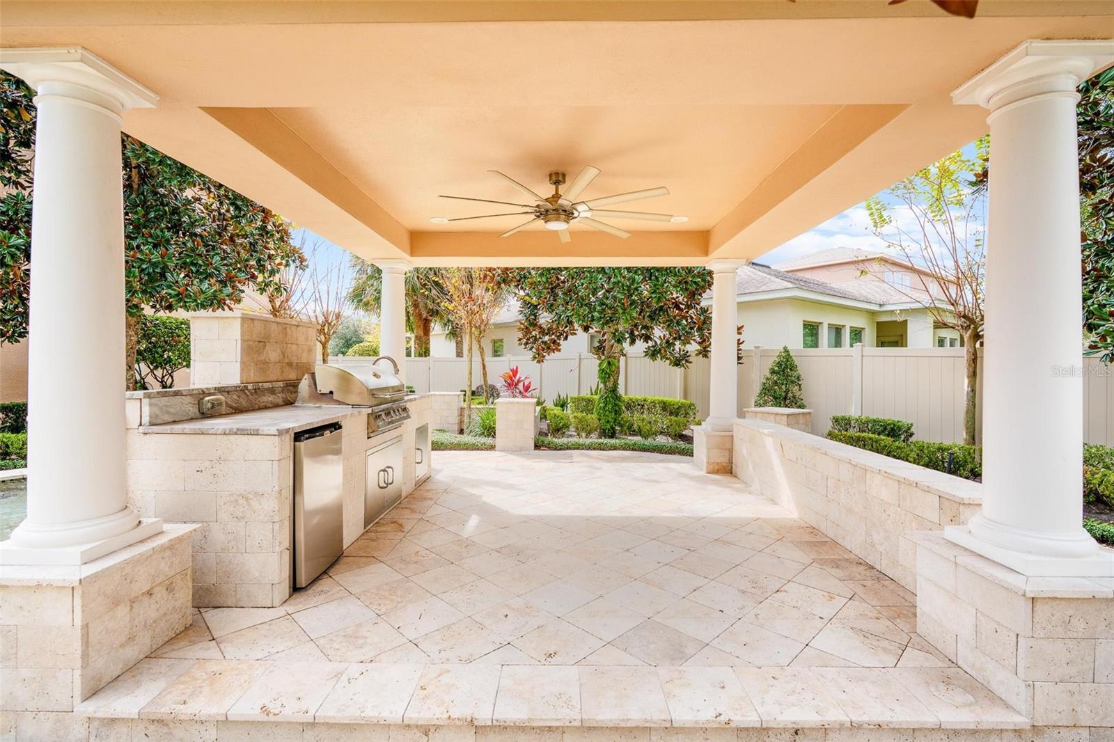 WINDSTONE - Residential