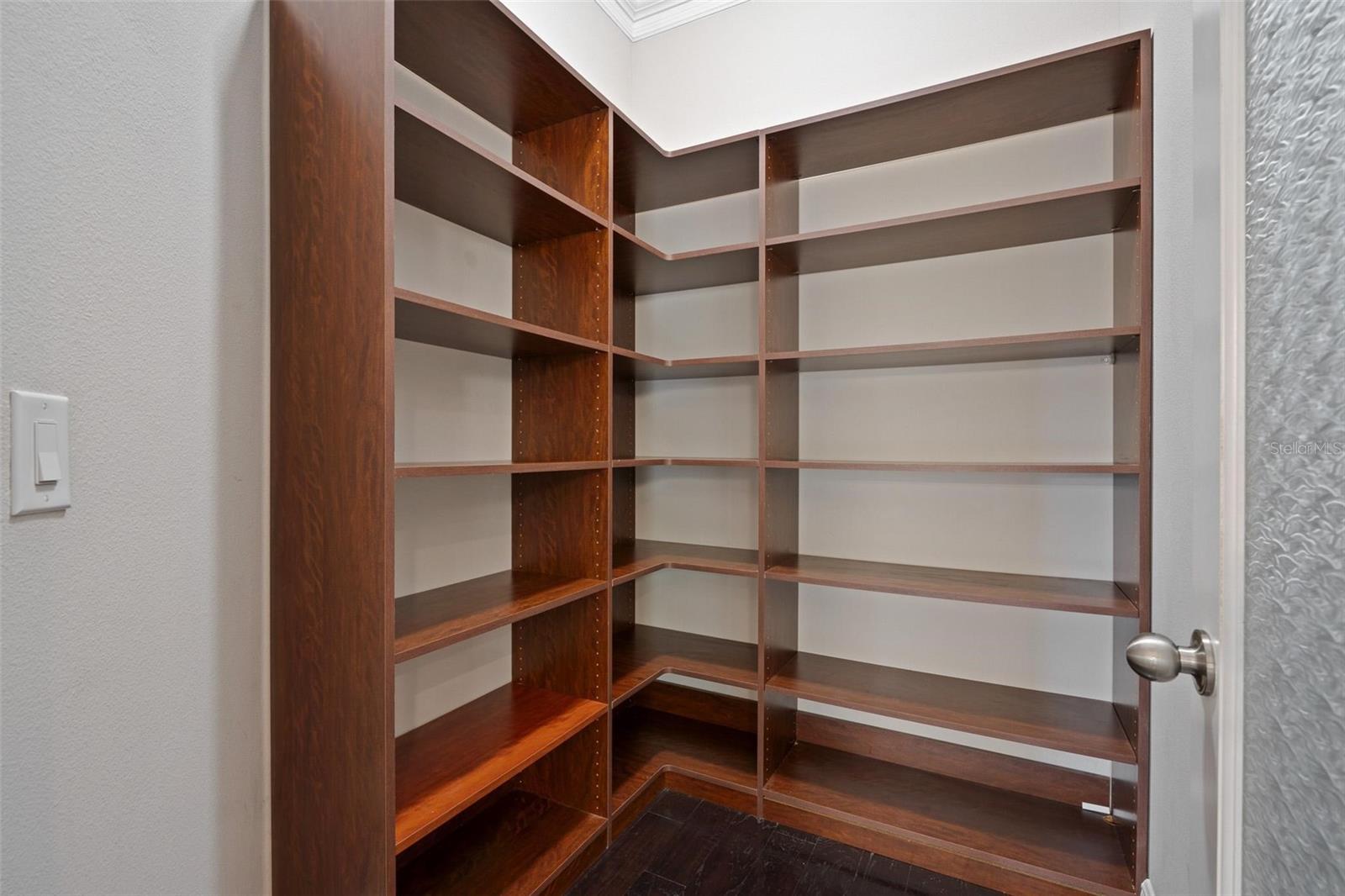 WINDSTONE - Residential