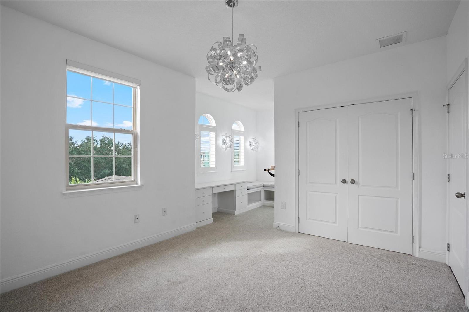 WINDSTONE - Residential