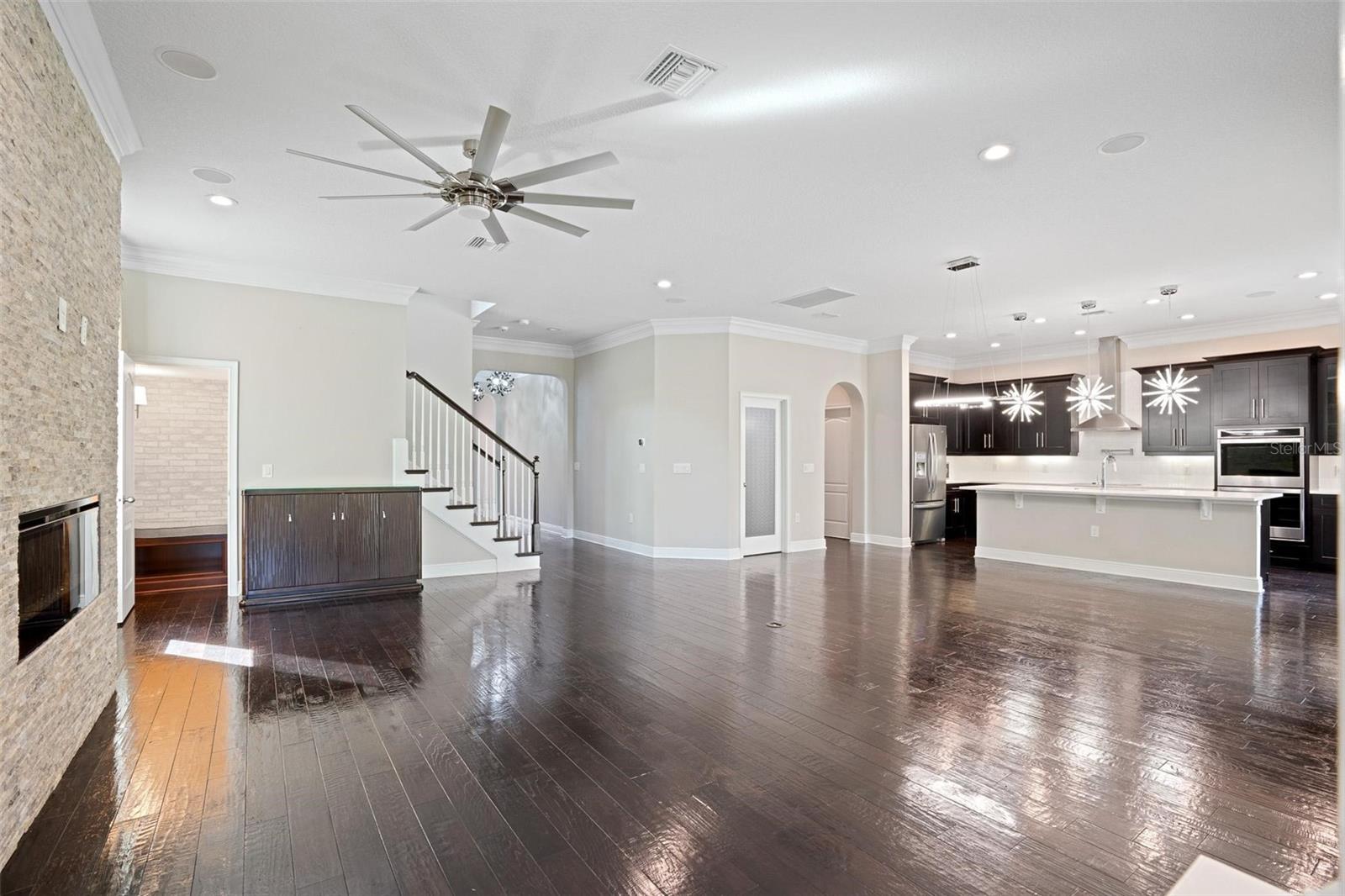 WINDSTONE - Residential