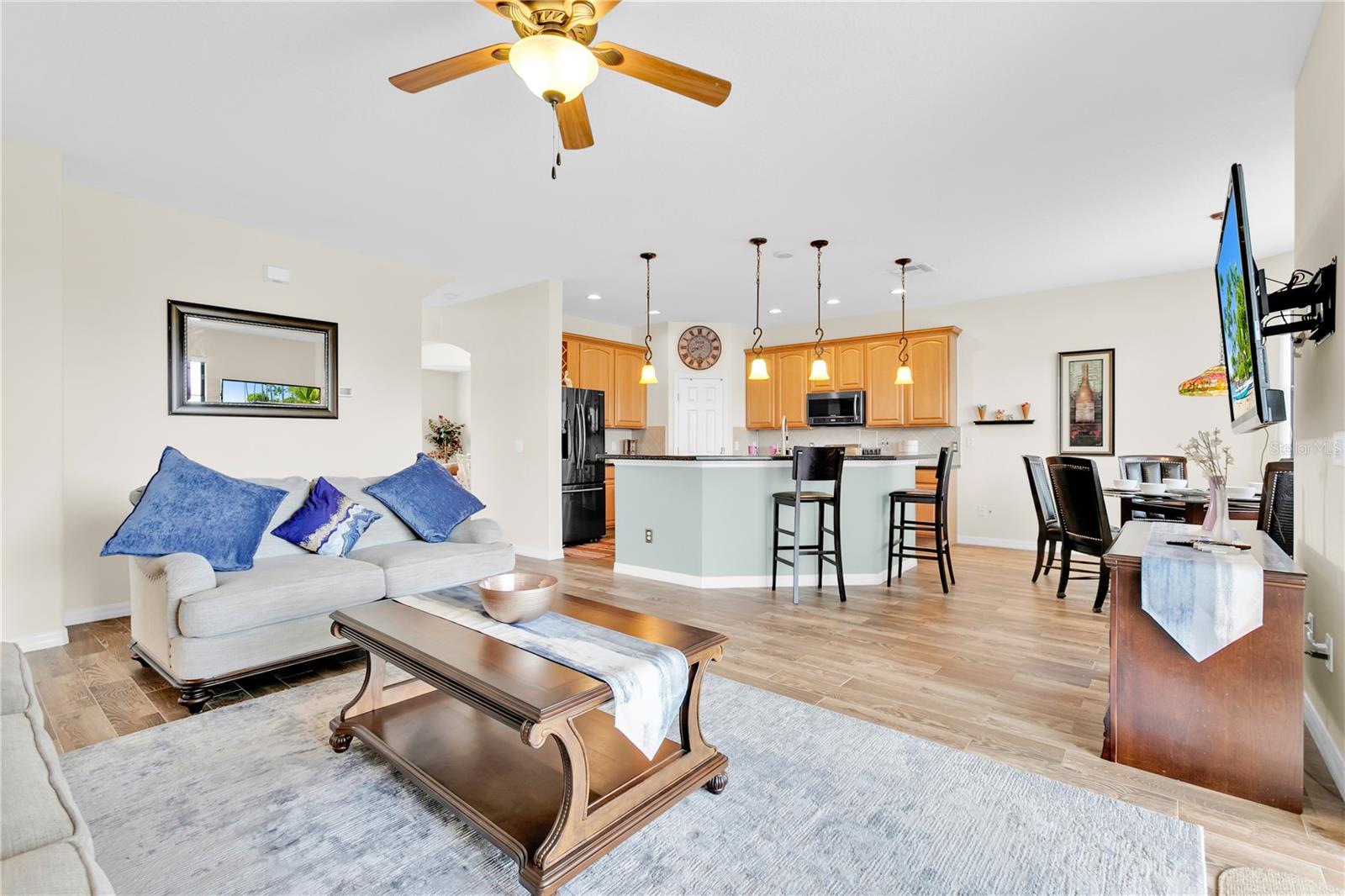 LEGACY PARK PH 1 - Residential Lease