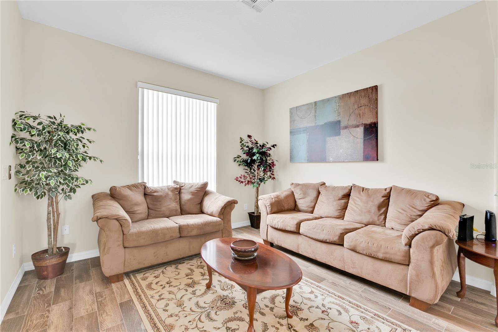 LEGACY PARK PH 1 - Residential Lease