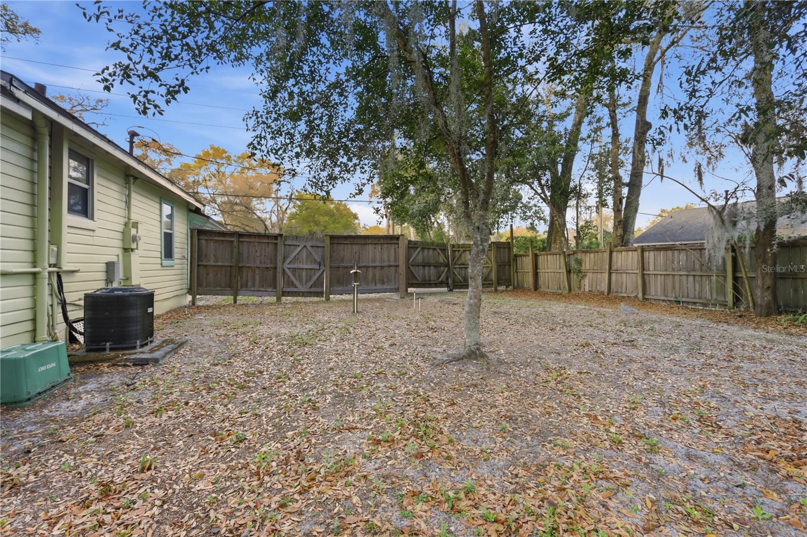 1743 - ORANGE GROVE GARDENS SUB ETAL - Residential