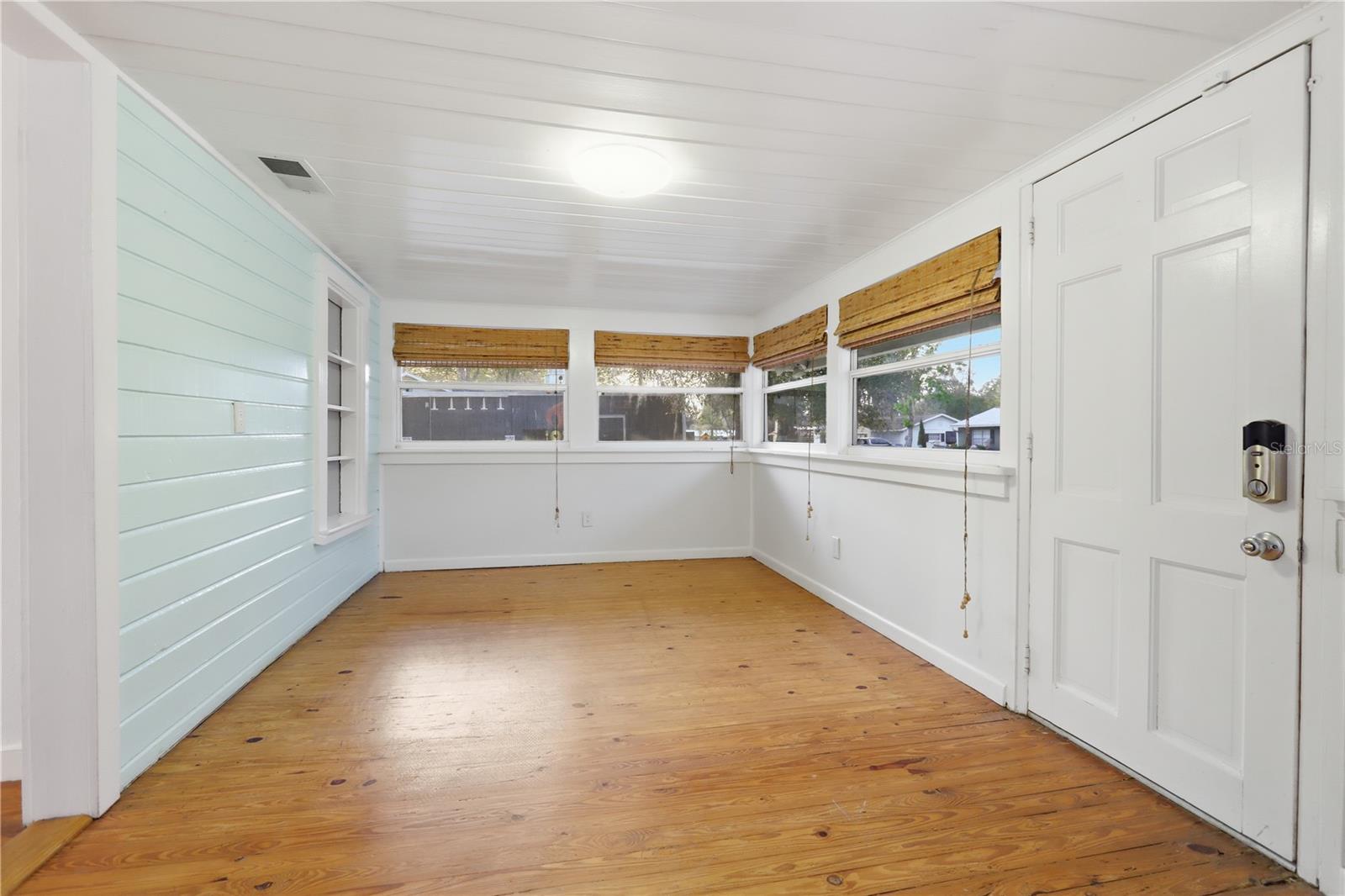 1743 - ORANGE GROVE GARDENS SUB ETAL - Residential