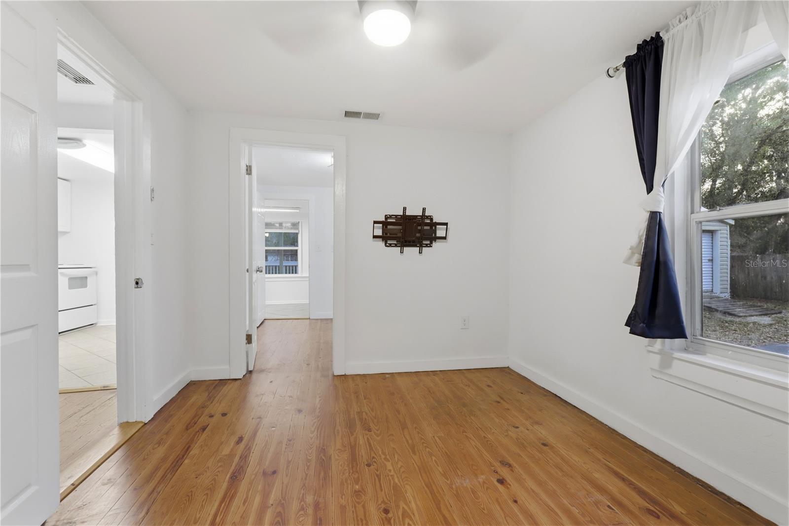 1743 - ORANGE GROVE GARDENS SUB ETAL - Residential