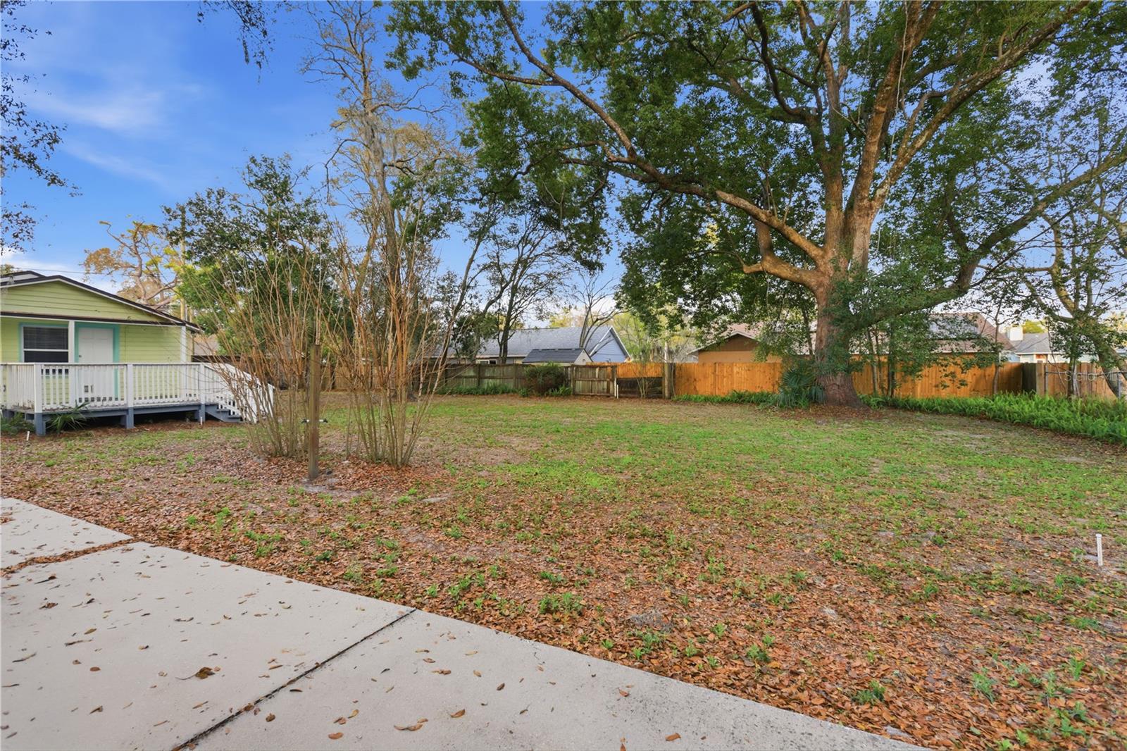 1743 - ORANGE GROVE GARDENS SUB ETAL - Residential