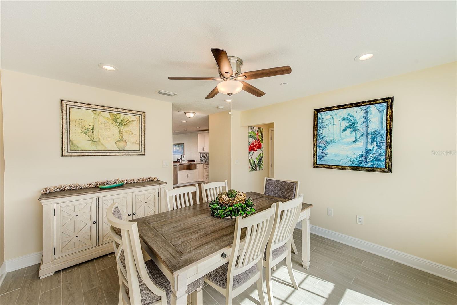 LANDINGS AT WINDRUSH THE CONDO - Residential