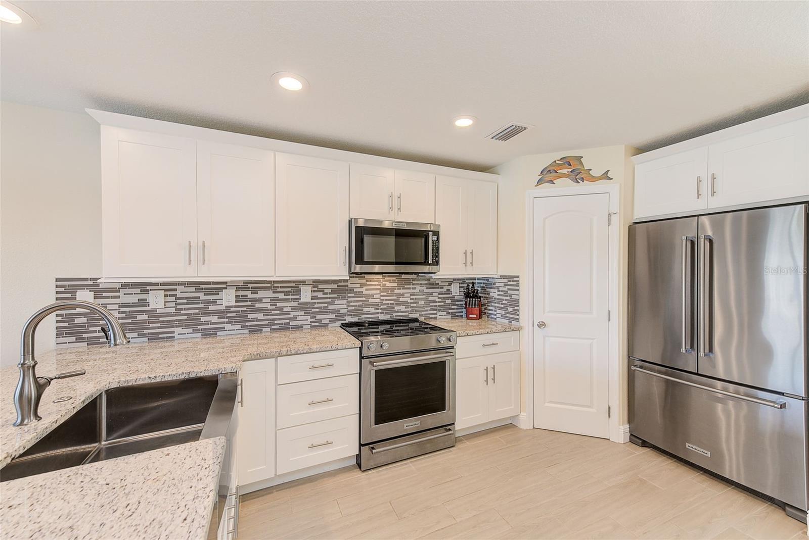 LANDINGS AT WINDRUSH THE CONDO - Residential