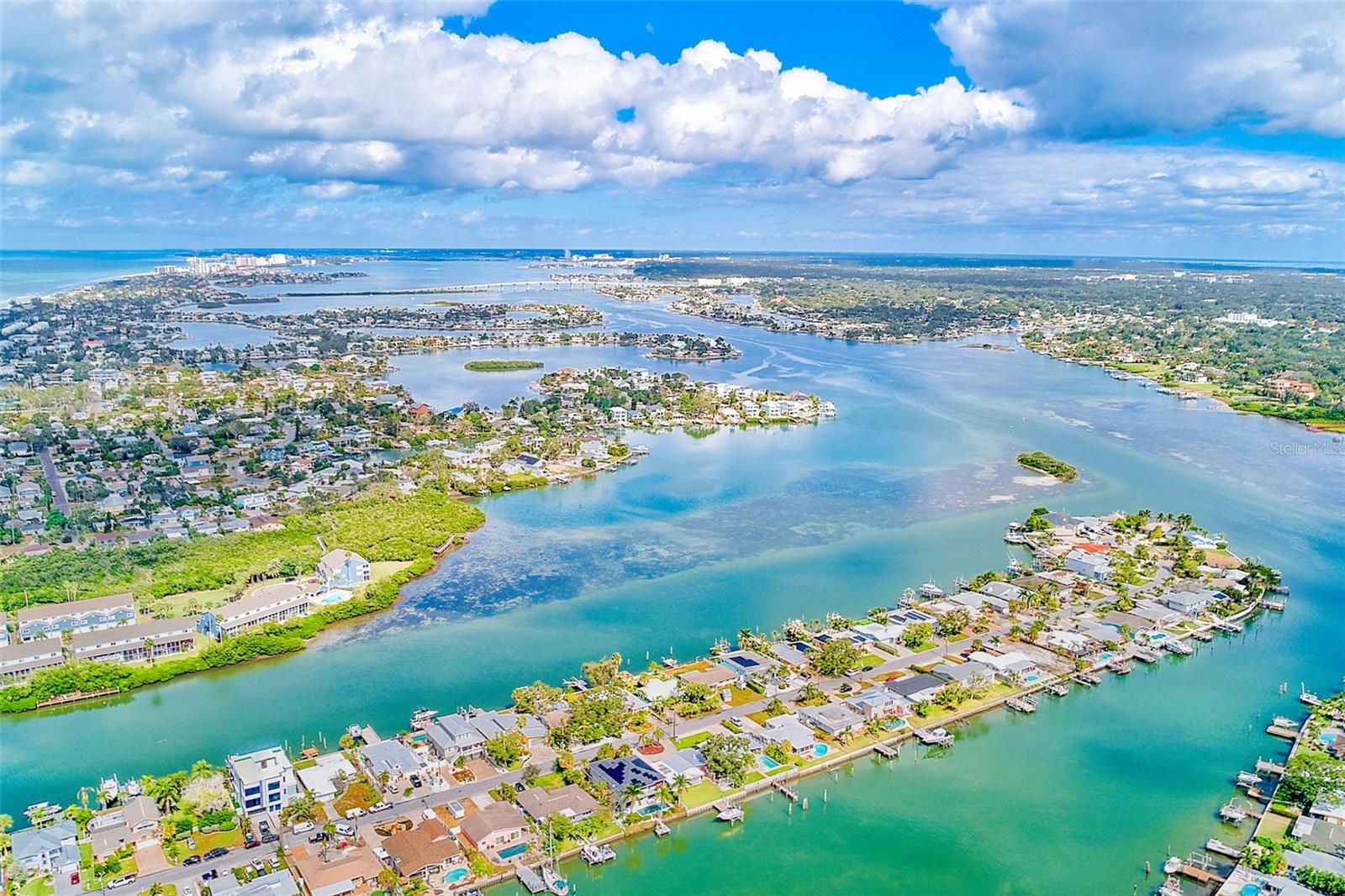 LANDINGS AT WINDRUSH THE CONDO - Residential