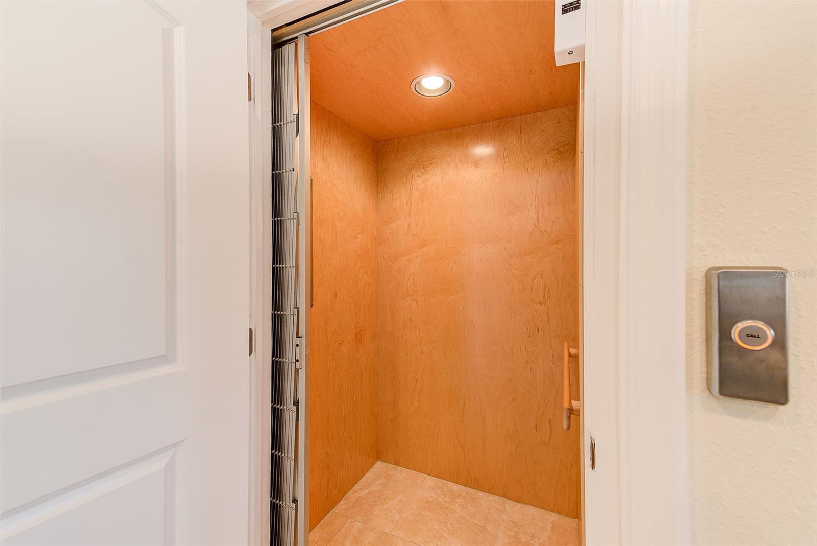 LANDINGS AT WINDRUSH THE CONDO - Residential