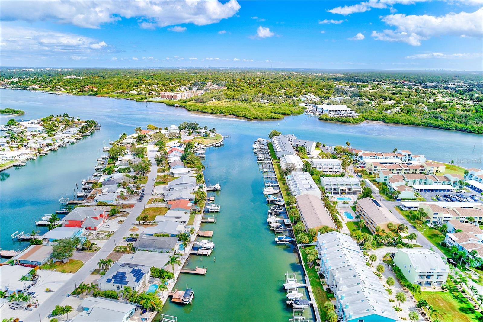 LANDINGS AT WINDRUSH THE CONDO - Residential