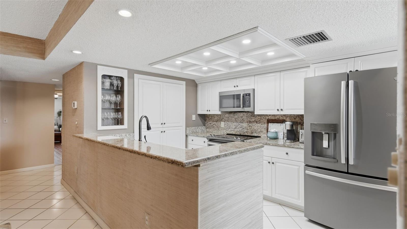 910 PINELLAS BAYWAY S 201