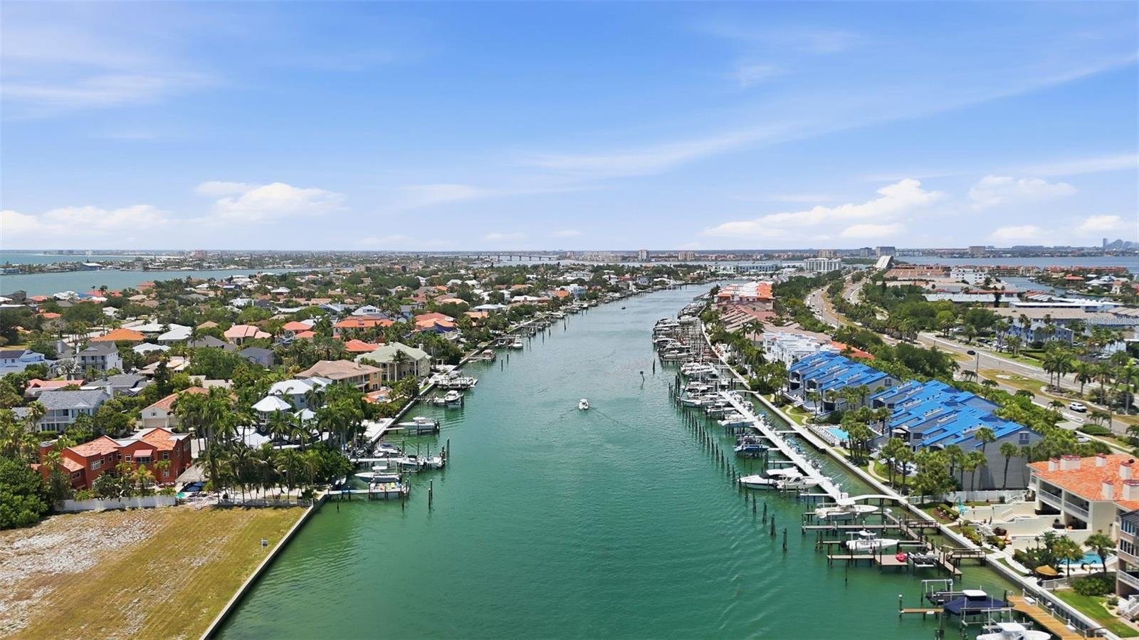 910 PINELLAS BAYWAY S 201
