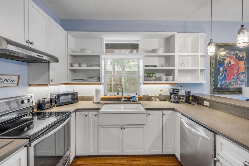 Photo of 418 Columbus Avenue, New Smyrna Beach, FL 32169 (MLS # NS1085978)