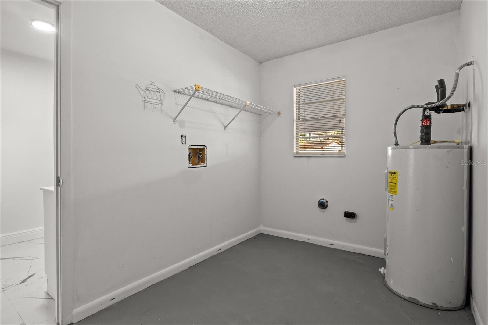 LENA VISTA SUB - Residential