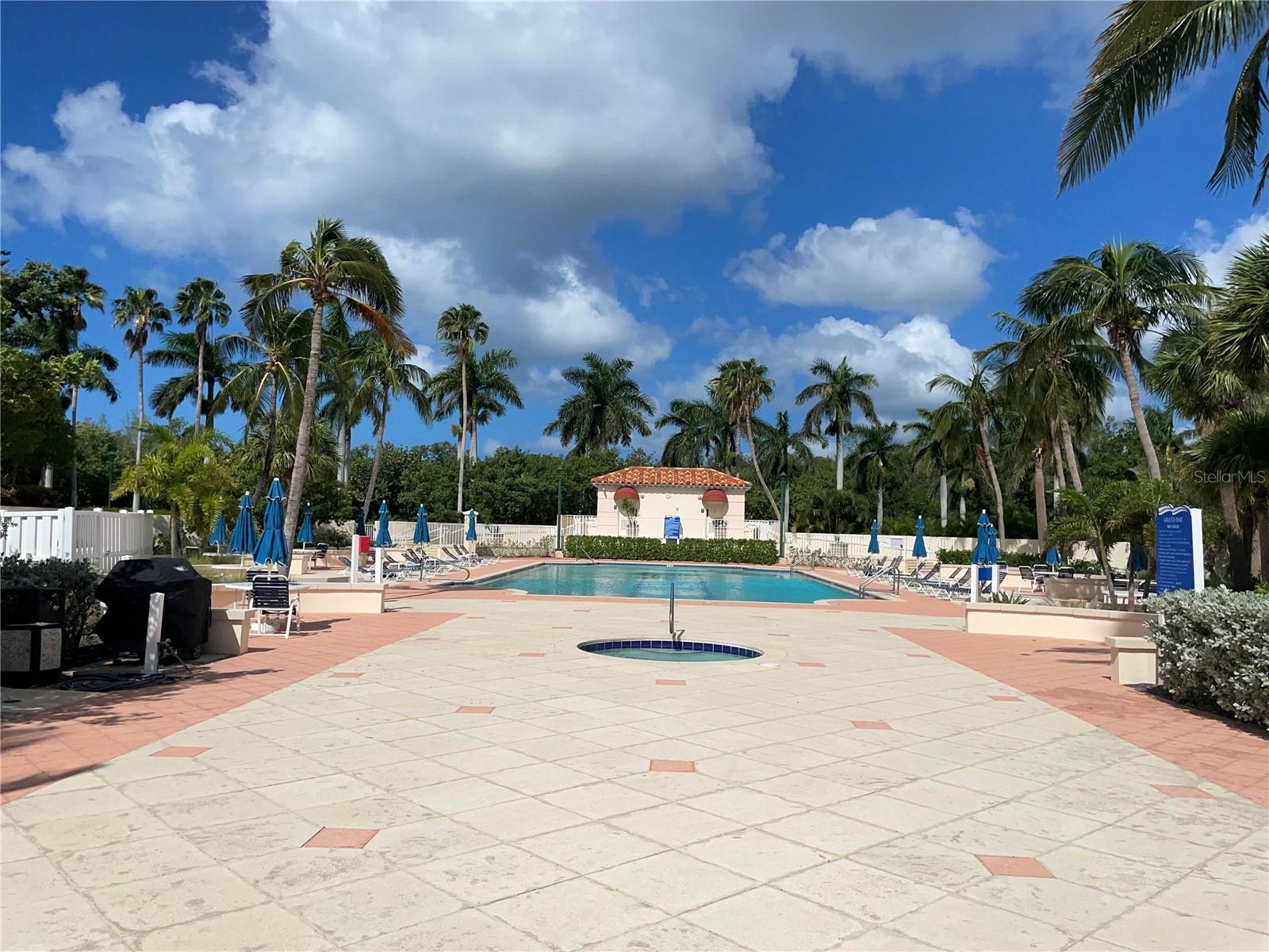 GRAND BAY 4 - Residential