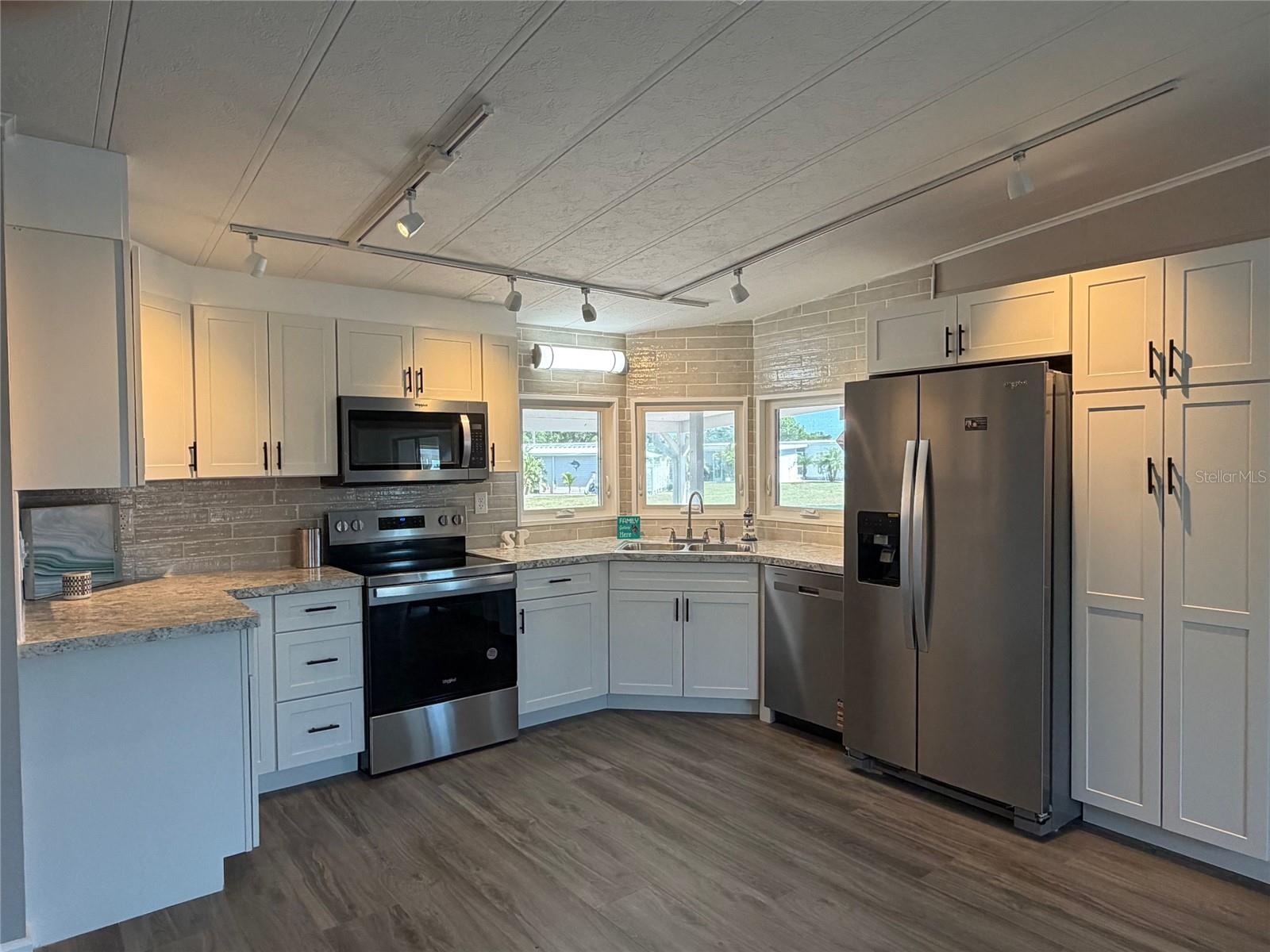 SANDALWOOD PARK - Residential