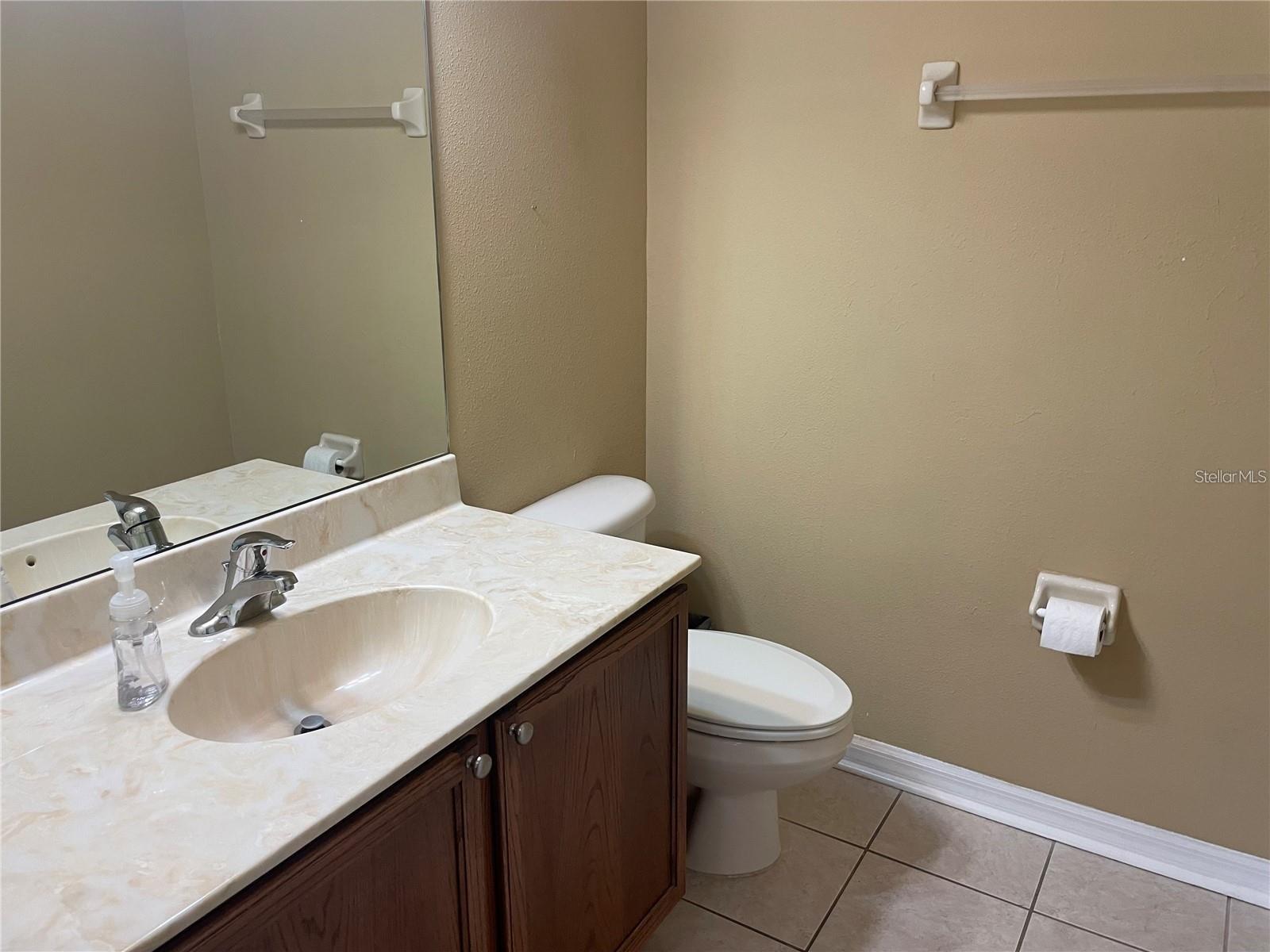 HAMMOCKS - Residential Lease