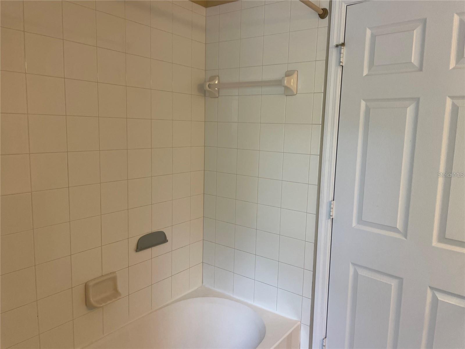 HAMMOCKS - Residential Lease