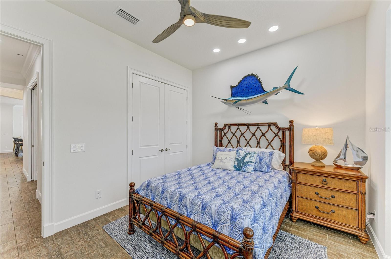 EDGEWATER WALK ON HARBOUR ISLE 5-36 - Residential