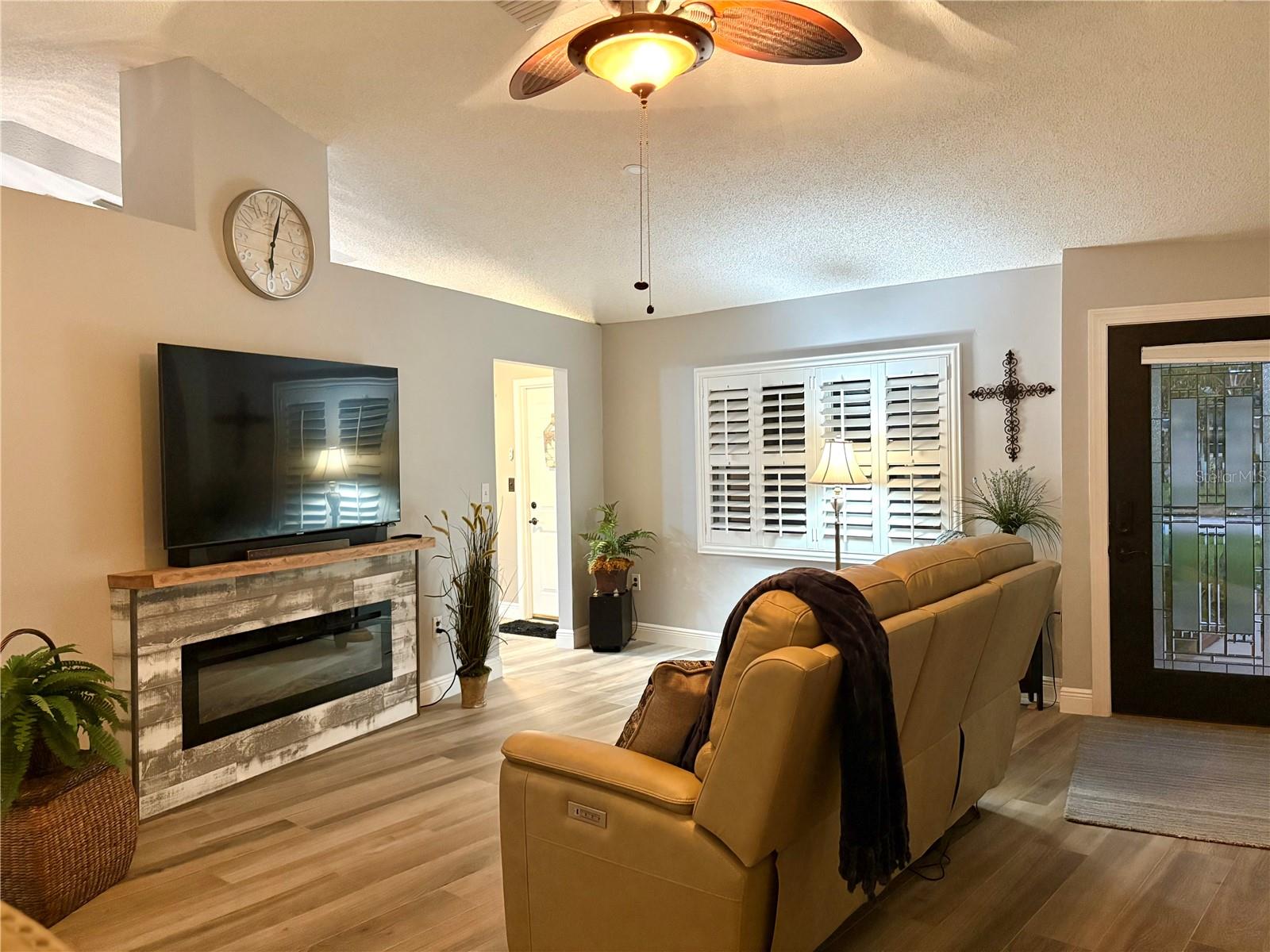 HIDDEN HILLS SUB - Residential Lease