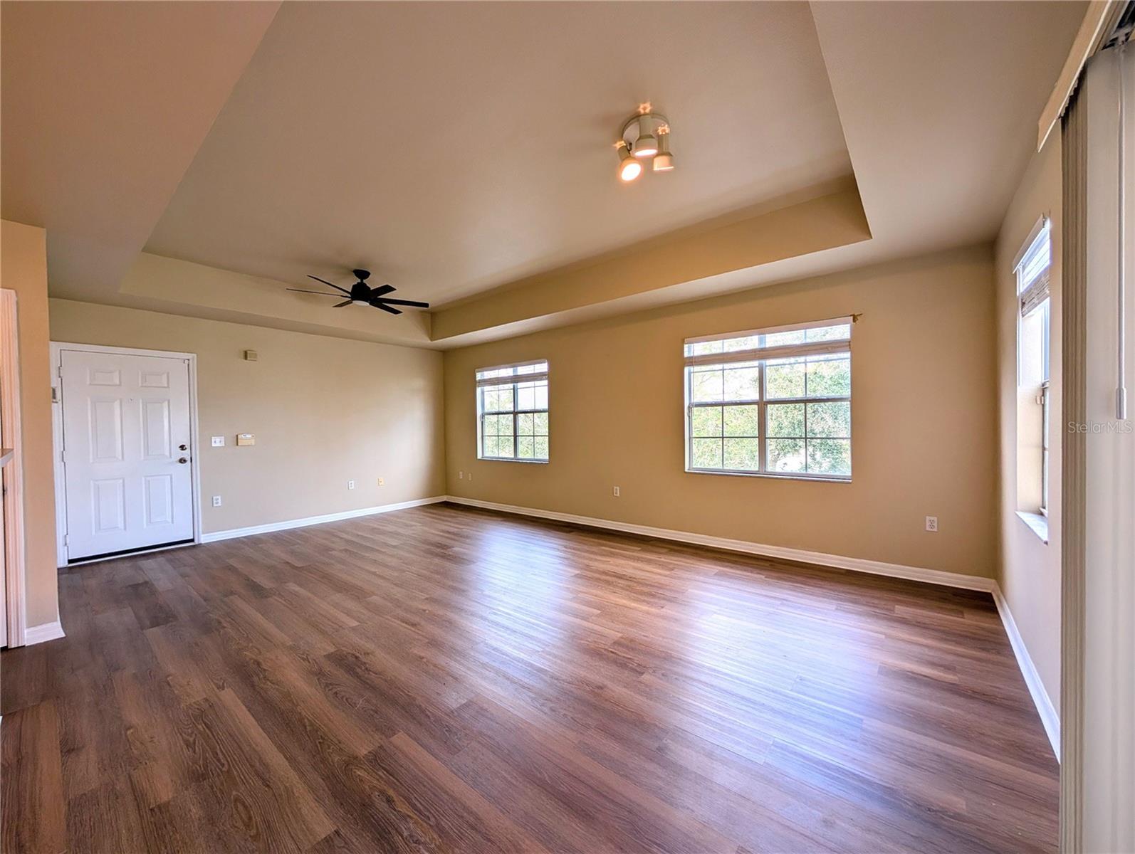 1185 VILLAGIO CIRCLE 207