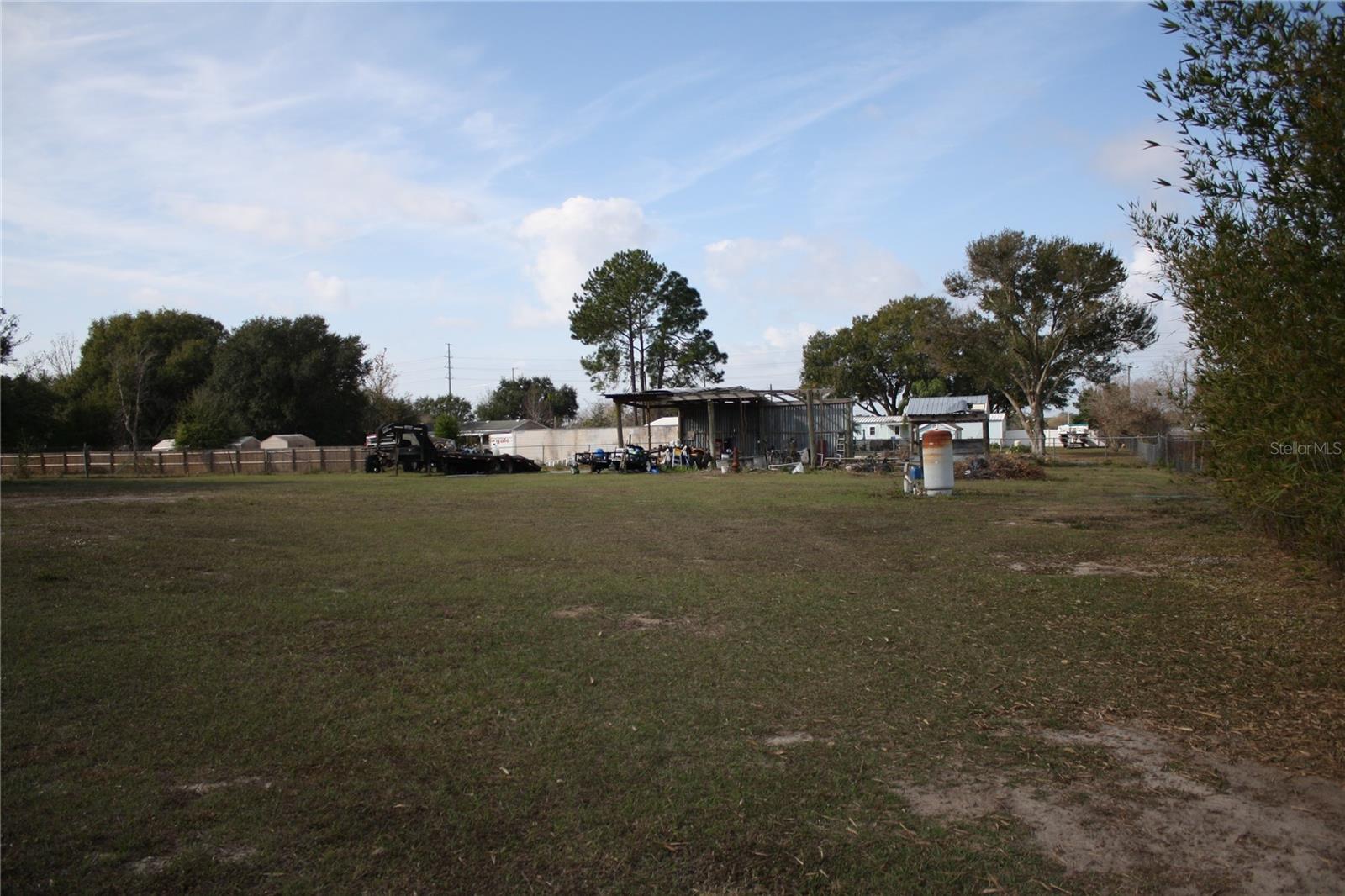 COUNTRY ACRES - Residential