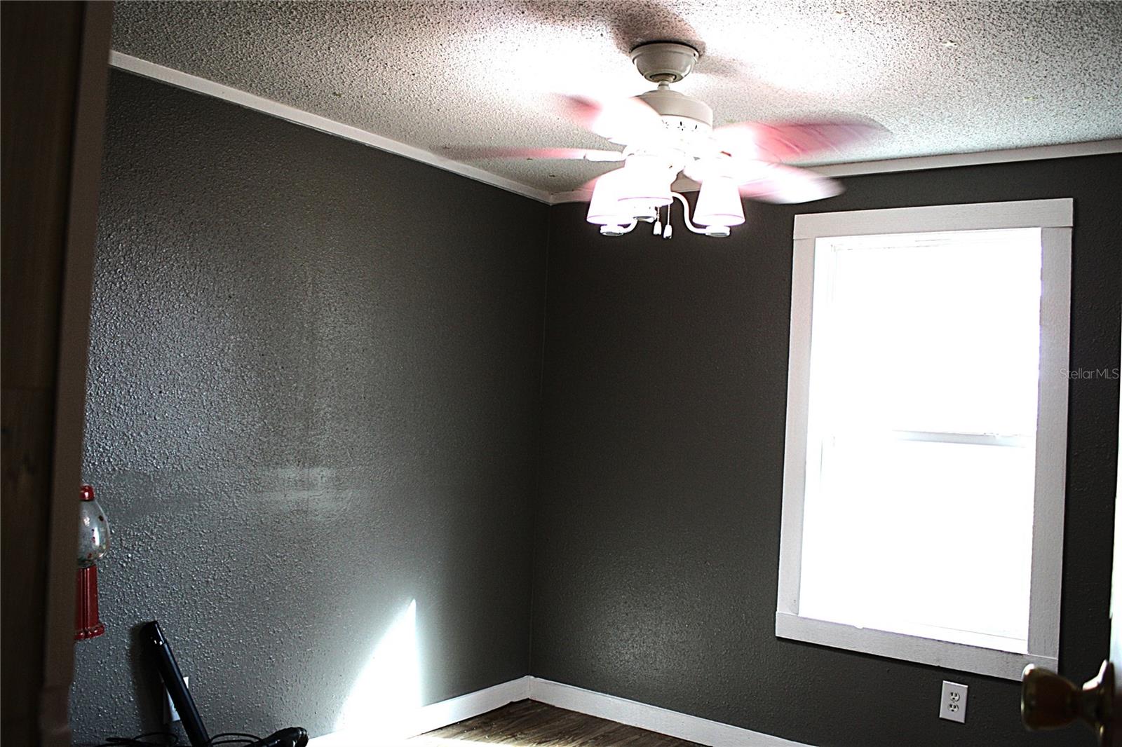 COUNTRY ACRES - Residential