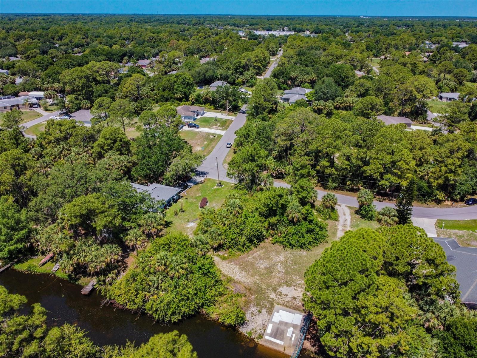 PORT CHARLOTTE SUB 05 - Land