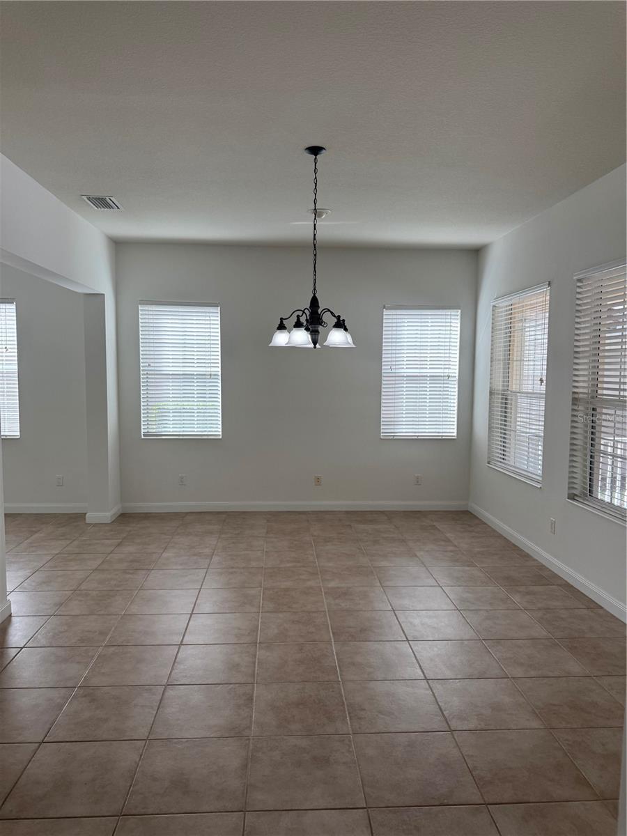 VILLAGEWALK/LK NONA UN 03B - Residential Lease