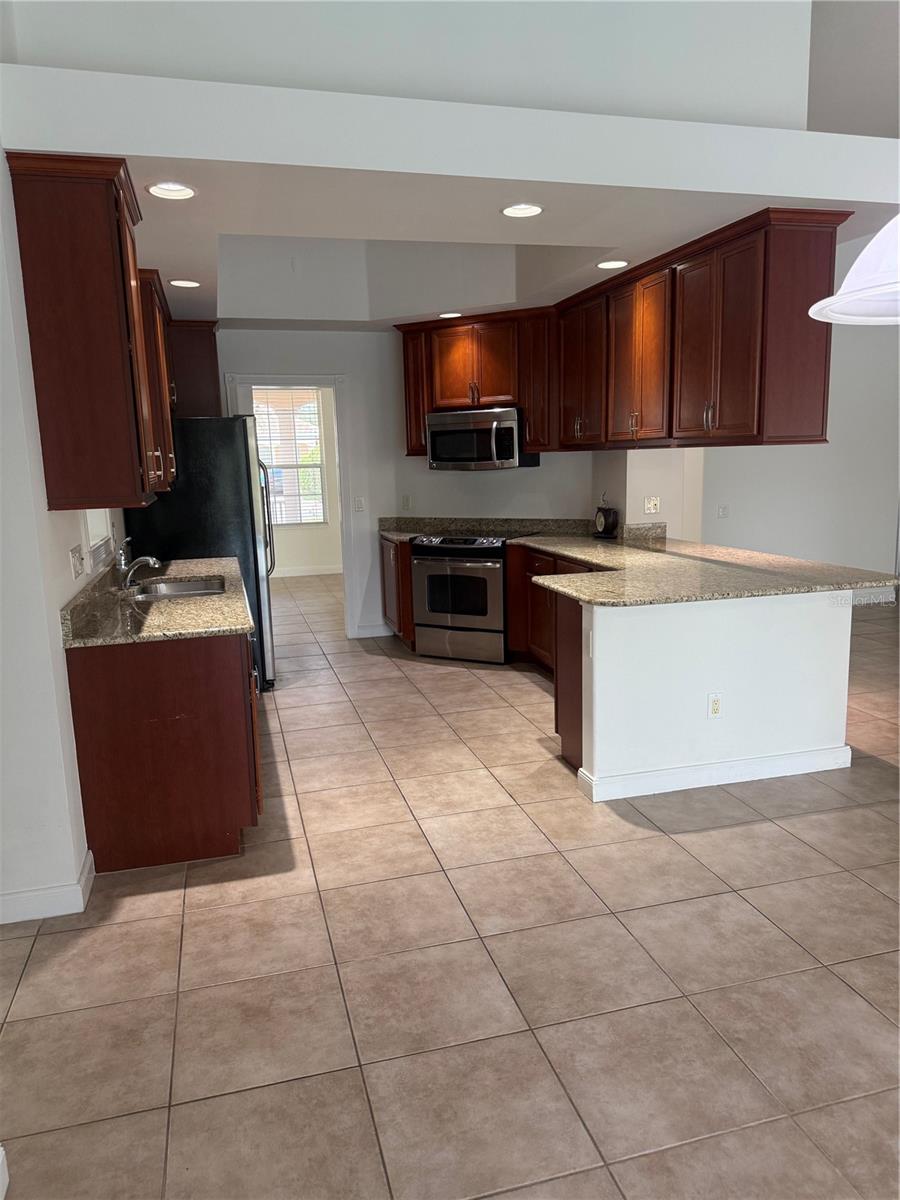 VILLAGEWALK/LK NONA UN 03B - Residential Lease