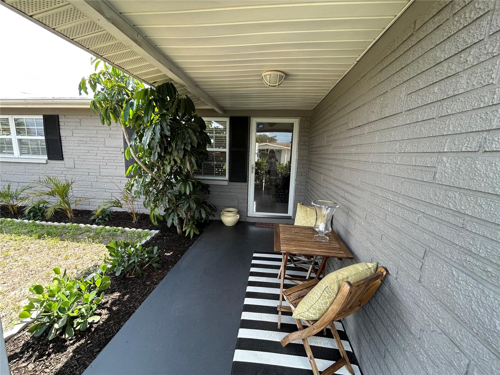 TAHITIAN HOMES - Residential