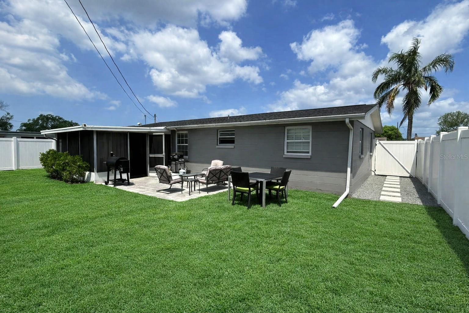 TAHITIAN HOMES - Residential