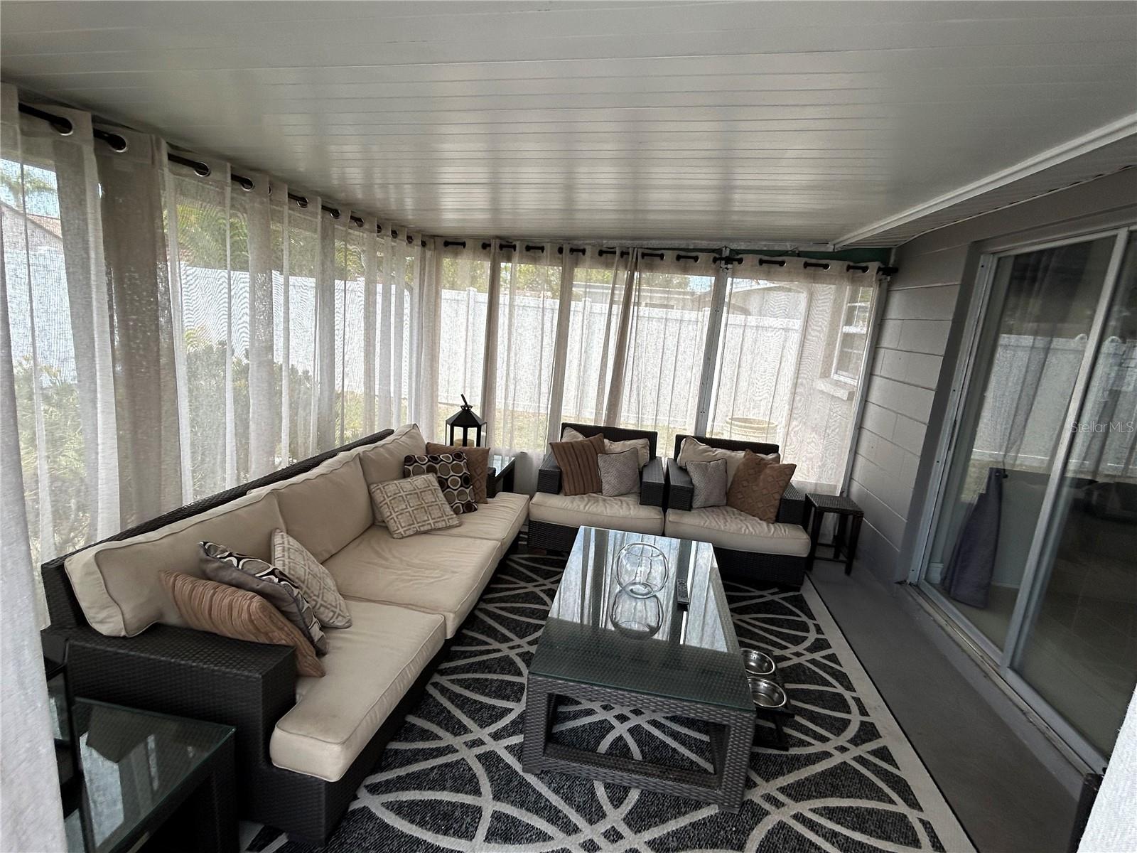 TAHITIAN HOMES - Residential