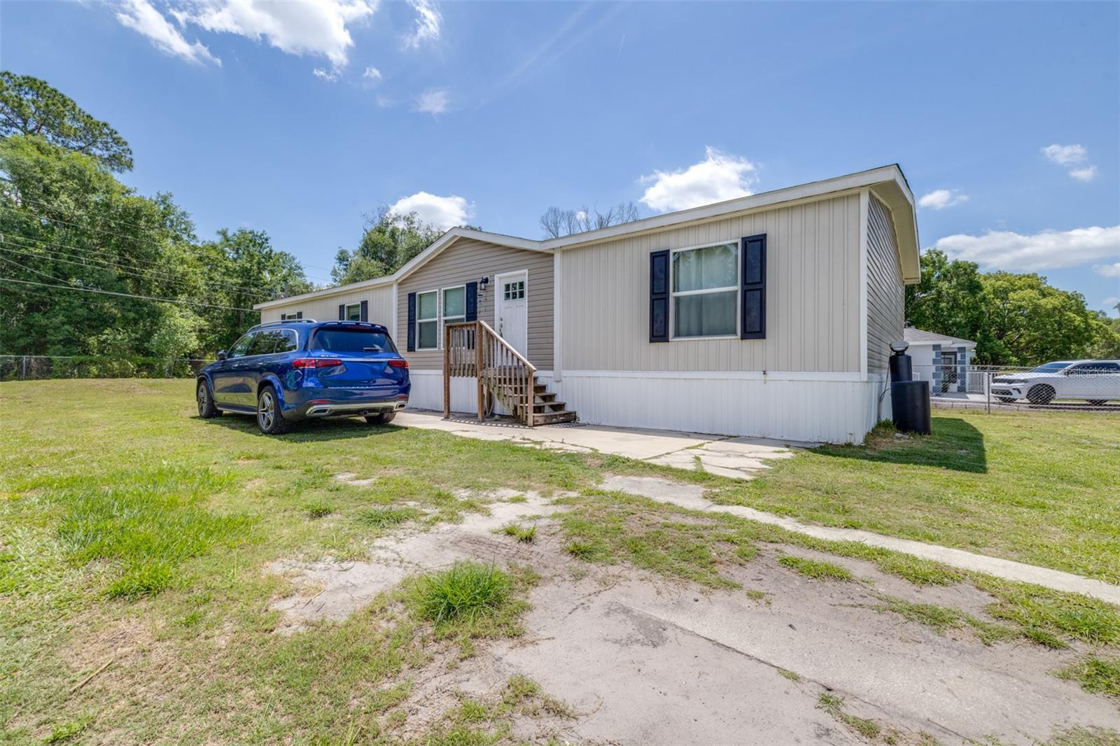 WEST END FARMS - Residential