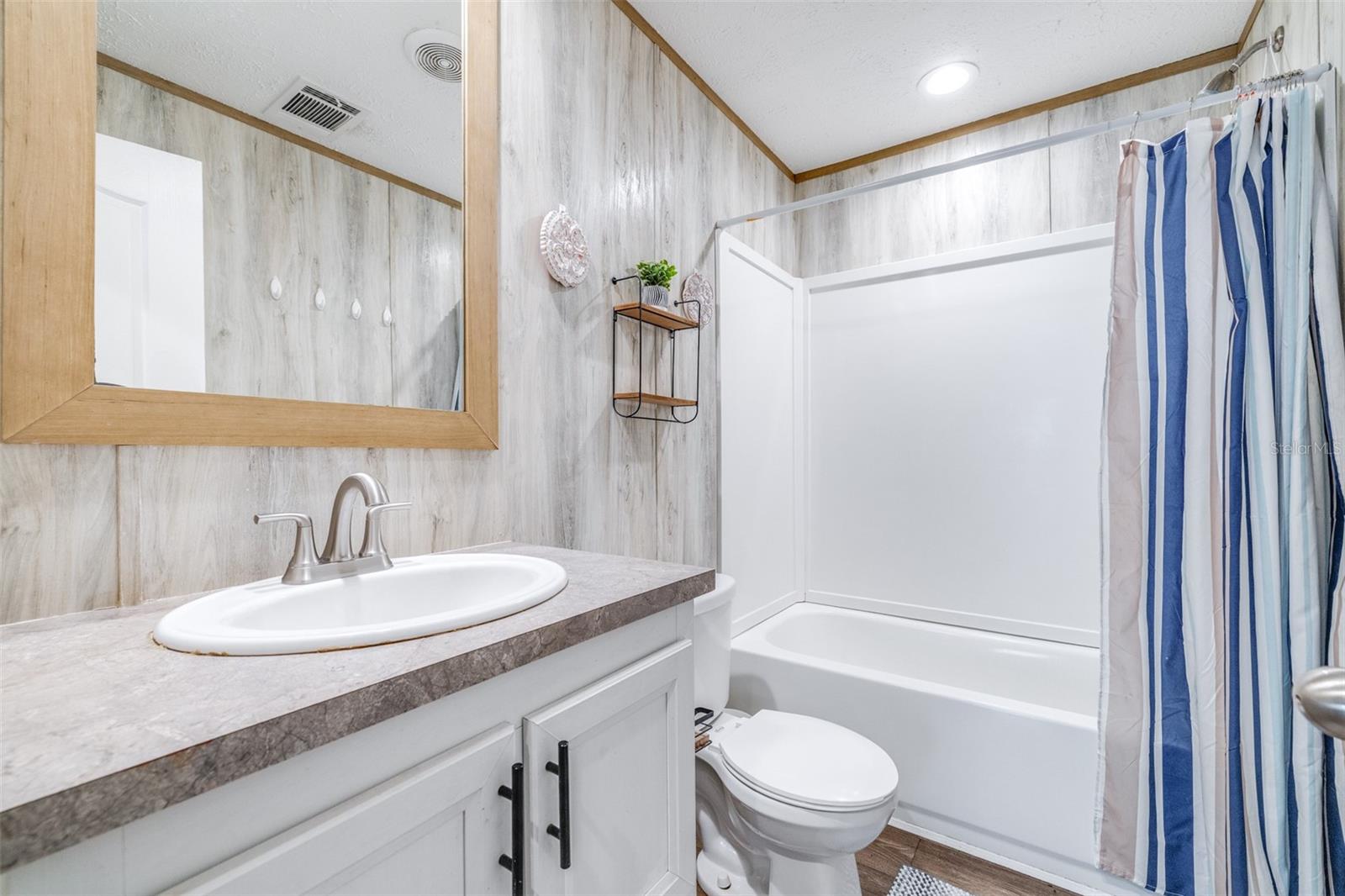 WEST END FARMS - Residential