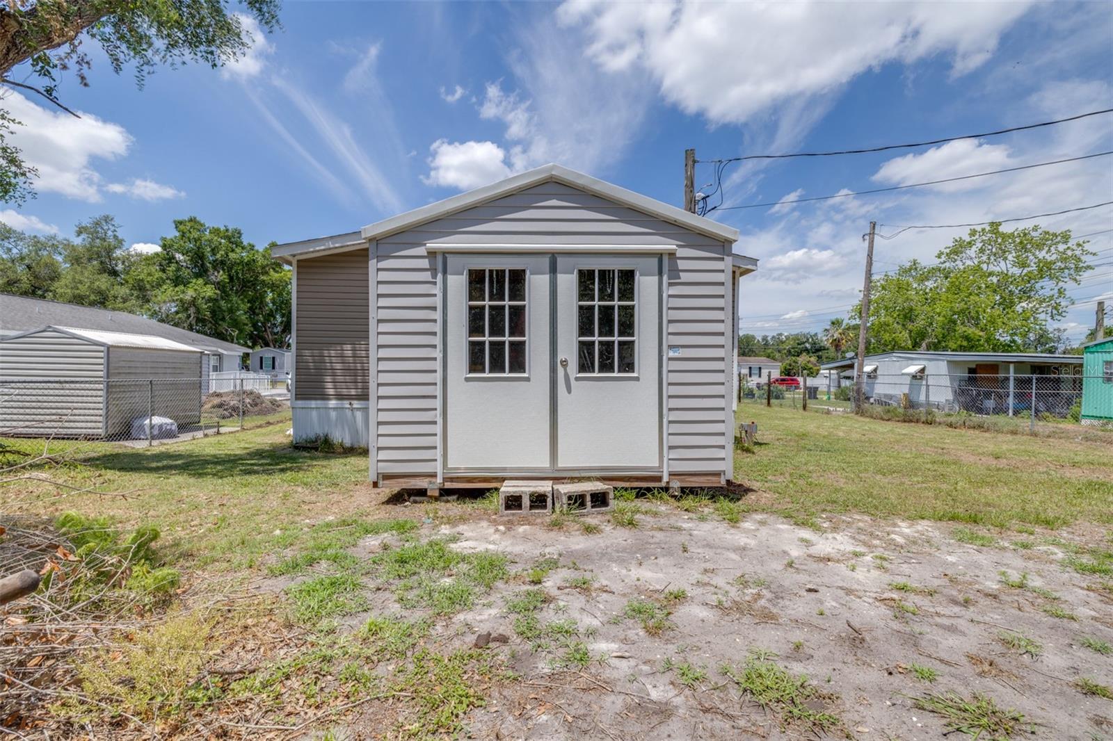 WEST END FARMS - Residential
