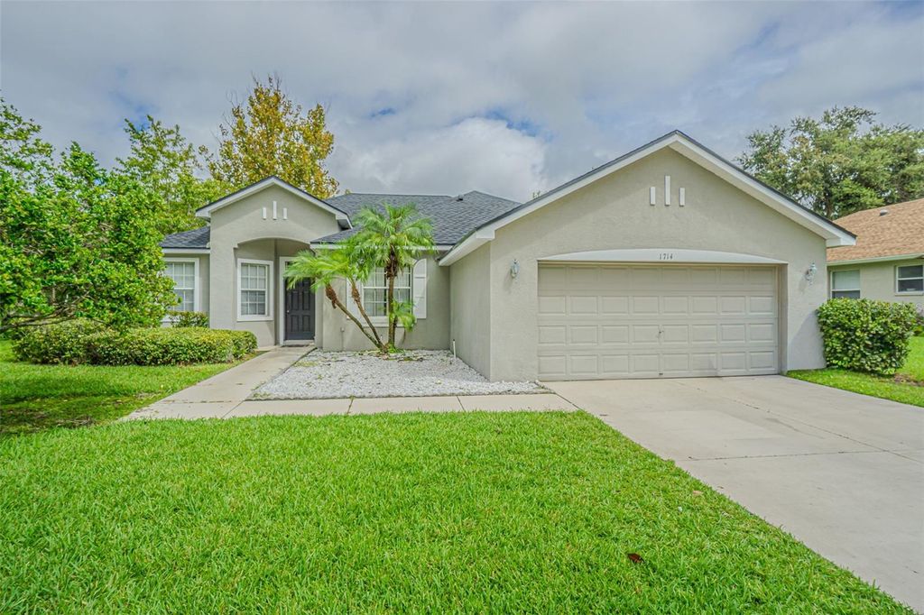 Photo of 1714 Brookstone Way, Plant City, FL 33566 (MLS # TB8427446)