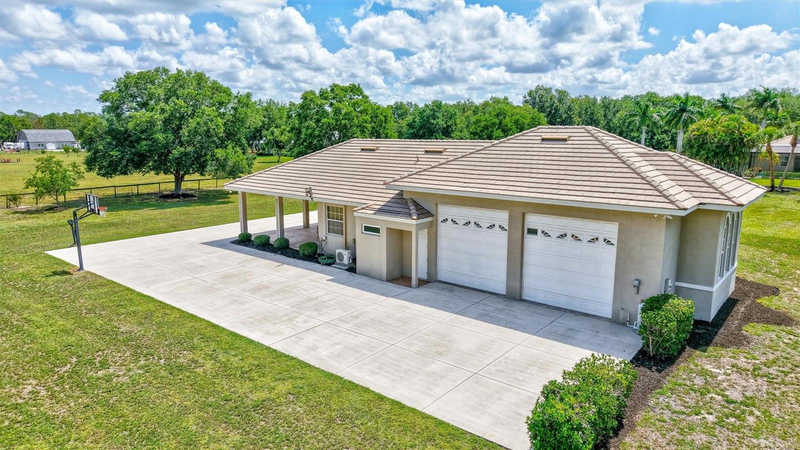 FOX CREEK ACRES - Residential