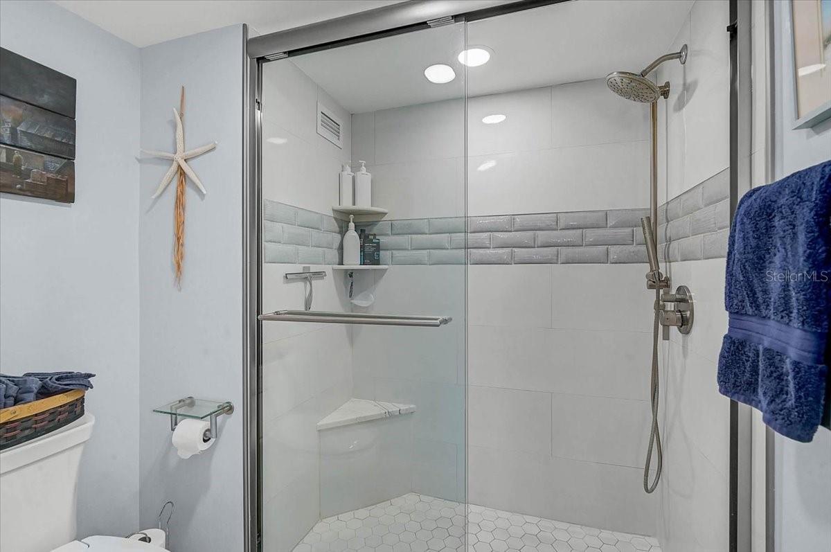ONE WATERGATE - Residential