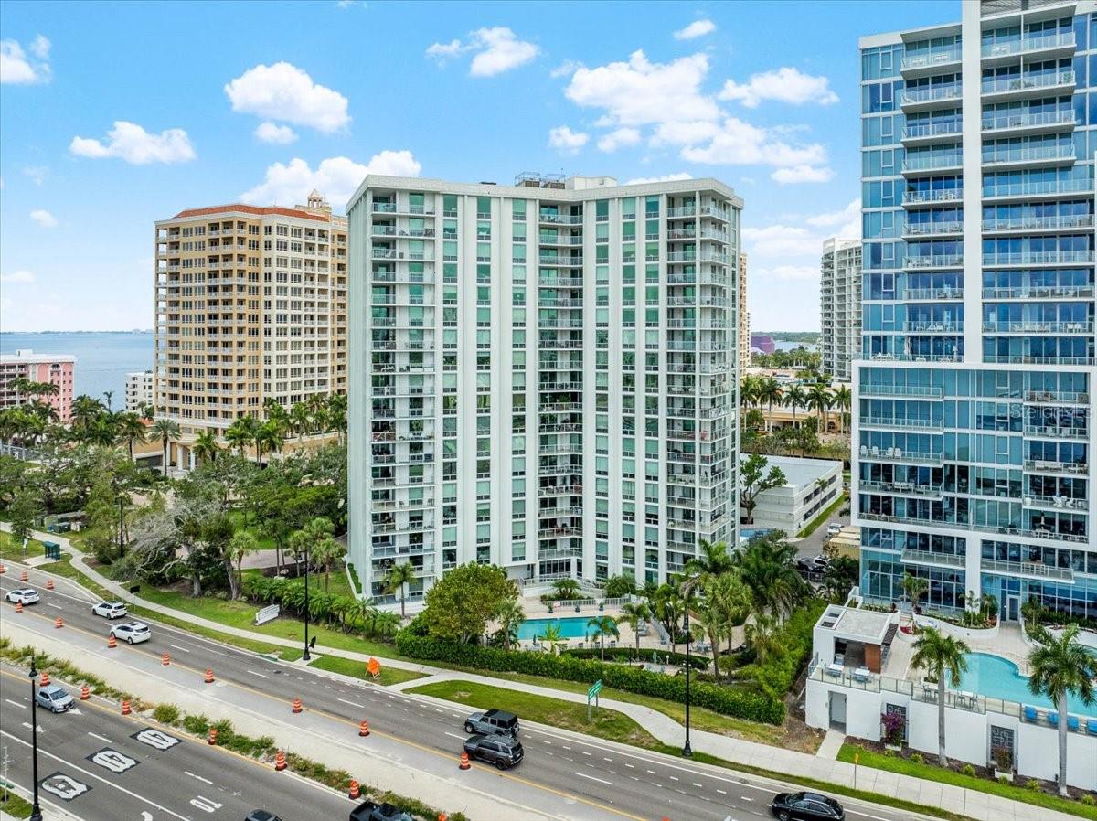 ONE WATERGATE - Residential