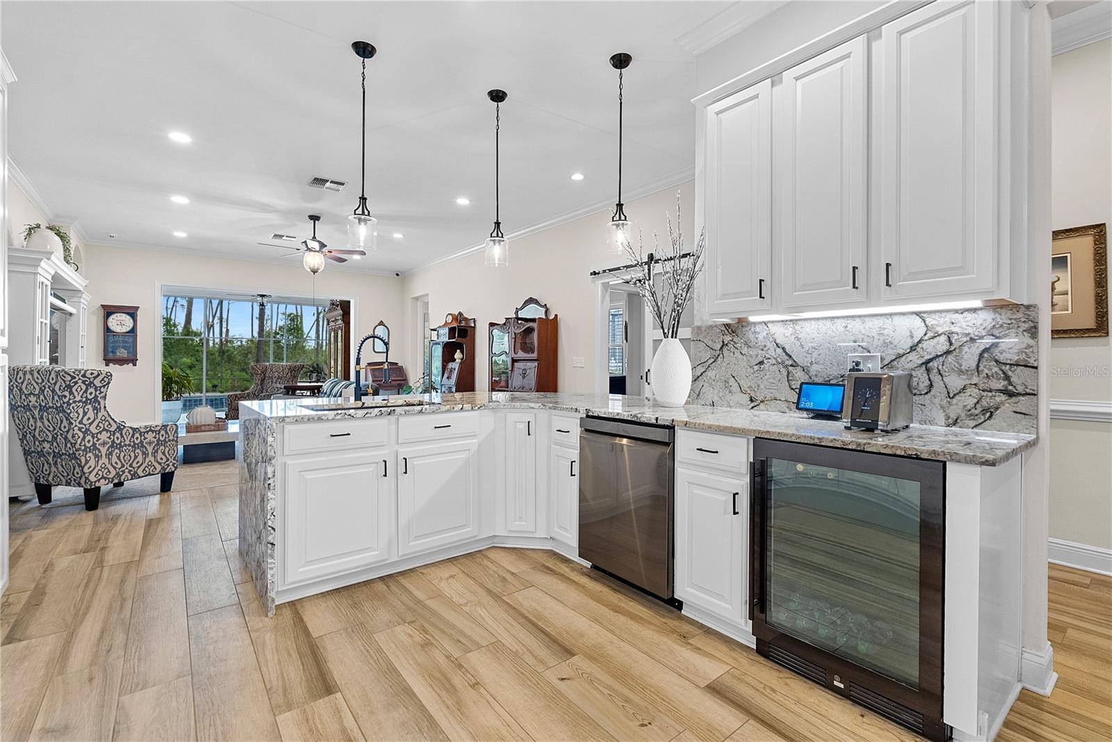 KEENES POINTE - Residential